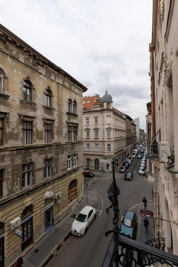 Csengery Deluxe Home With Balcony Budapest Eksteriør billede