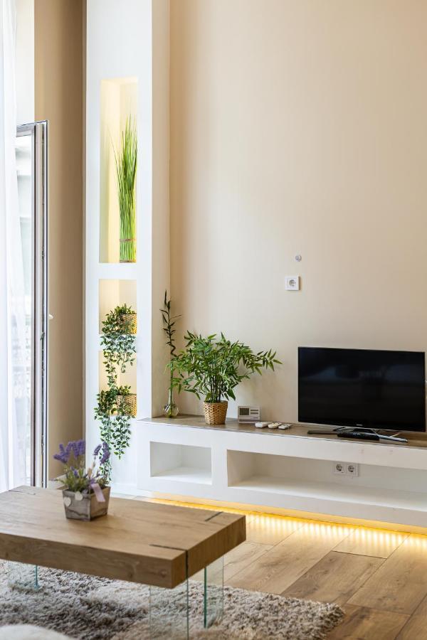 Csengery Deluxe Home With Balcony Budapest Eksteriør billede