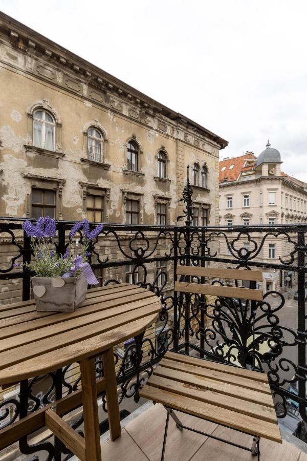 Csengery Deluxe Home With Balcony Budapest Eksteriør billede