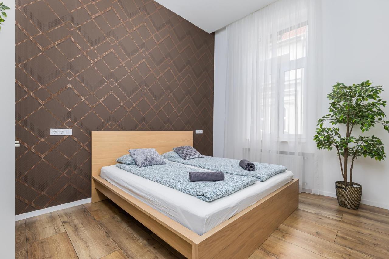 Csengery Deluxe Home With Balcony Budapest Eksteriør billede